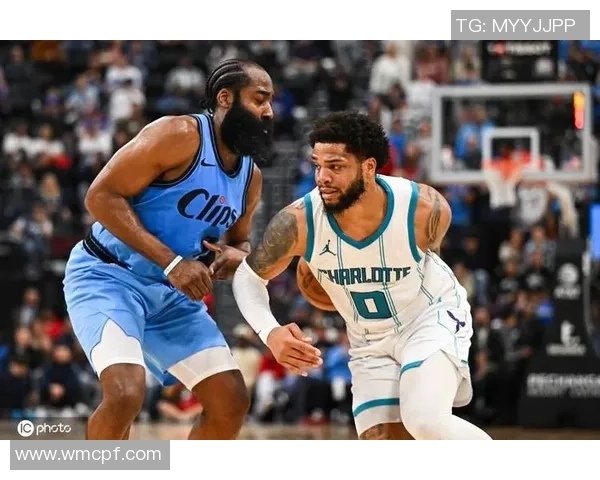 黄蜂队与快船的激烈对决谁能在NBA赛场上笑到最后